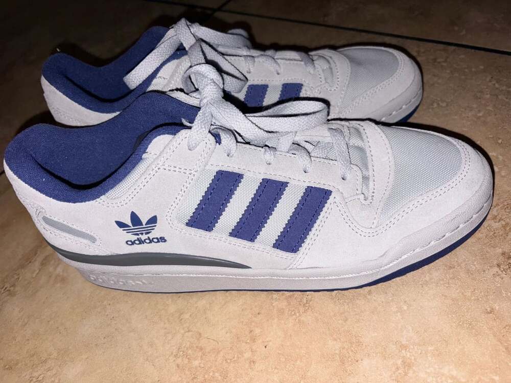Adidas Forum Low CL Size 7.5 Grey Indigo Sneakers